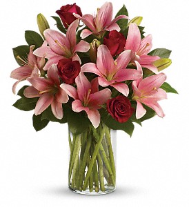 So Enchanting Bouquet in Hartley IA, Jackie's Floral Center